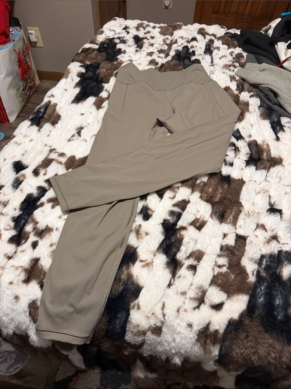 CALIA by Carrie Underwood Women's Leggings - Taupe